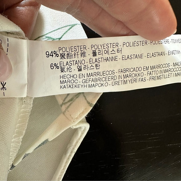 ZARA GREEN & CREAM FLORAL RACER BACK STYLE A-LINE TANK OVERLAP AT REAR SZ MED - Picture 8 of 8